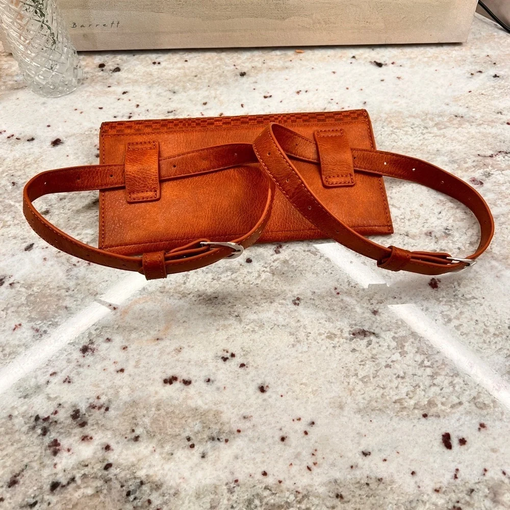 Saddle Pommel Bag- Wallet and Phone Holder - Starkenburg Company